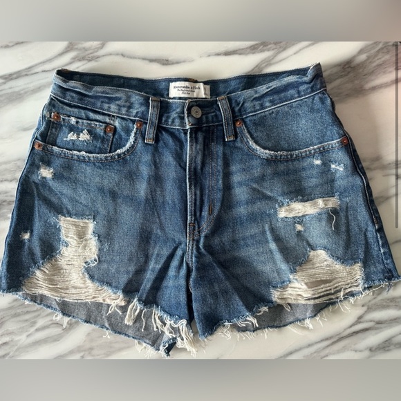 Abercrombie & Fitch The Boyfriend Short Mid Rise - Picture 4 of 12